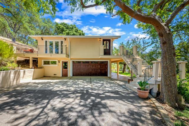13700 Sycamore Drive, Morgan Hill CA: https://media.crmls.org/mediaz/5c7d6098-8376-4171-9f7f-a8b4598b2dc1.jpg