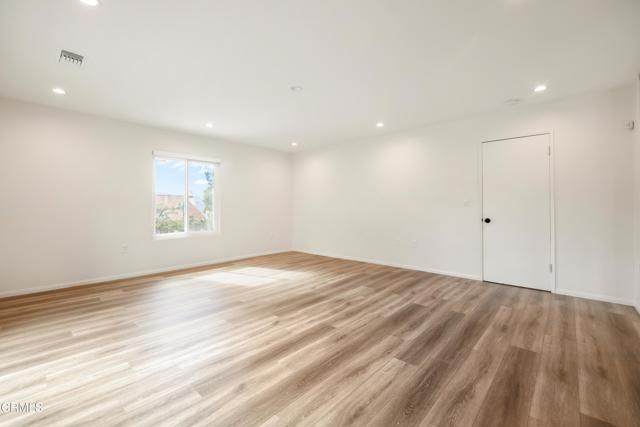 Detail Gallery Image 13 of 41 For 2915 Hopeton Rd, La Crescenta,  CA 91214 - 4 Beds | 3 Baths