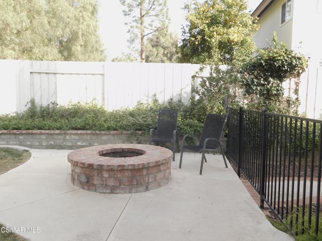 467 Sundance Street, Thousand Oaks CA: https://media.crmls.org/mediaz/5c7db826-5724-4c38-9270-87c832d93d81.jpg
