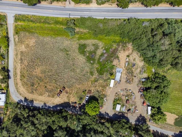 4151 Freedom Boulevard, Aptos CA: https://media.crmls.org/mediaz/5c7e2e45-4852-4e24-94a4-e699adaa97f2.jpg