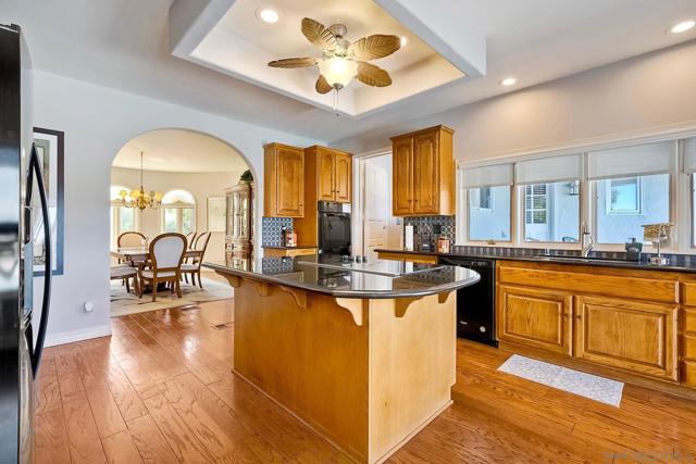 Image 14 of 47 For 4949 San Jacinto Circle West