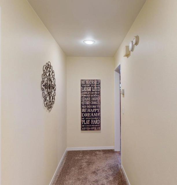 1127 Montecito Circle, Salinas CA: https://media.crmls.org/mediaz/5c7ff6e6-ed3c-4e52-a0dc-2a33b833b3c0.jpg