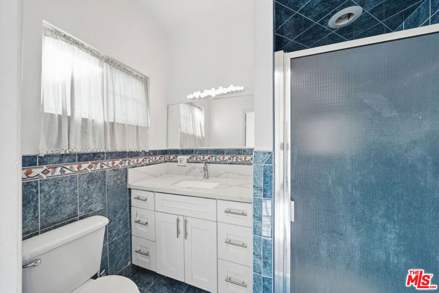 1147 S Westlake Avenue, Los Angeles CA: https://media.crmls.org/mediaz/5c8055ca-bfd4-4cf4-b81a-ef7984892815.jpg