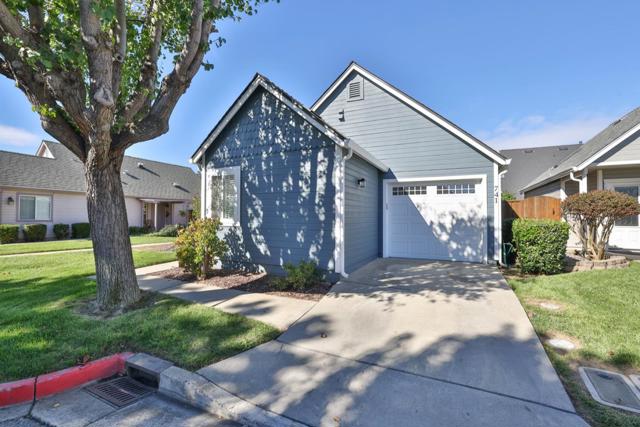 741 Lilly Lane, Morgan Hill CA: https://media.crmls.org/mediaz/5c80815f-ad95-4bec-846d-94f2c2ea6e28.jpg