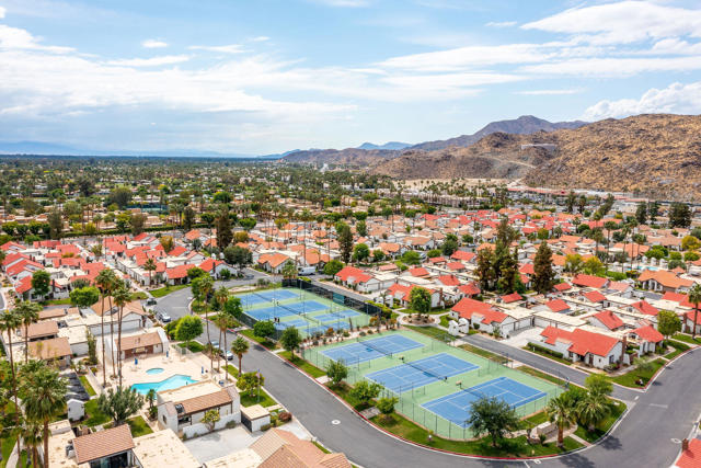 2355 S Gene Autry Trail, Palm Springs CA: https://media.crmls.org/mediaz/5c808b34-30c2-43da-a85b-56206a71fe7d.jpg