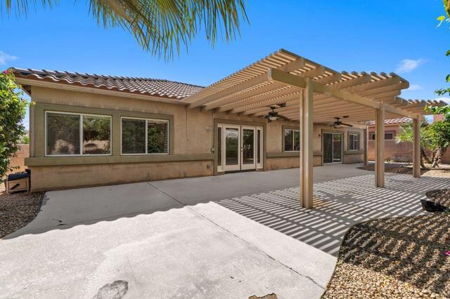 80222 Spanish Bay Drive, Indio CA: https://media.crmls.org/mediaz/5c816e5c-1c81-46bf-9c49-0474b742c59e.jpg