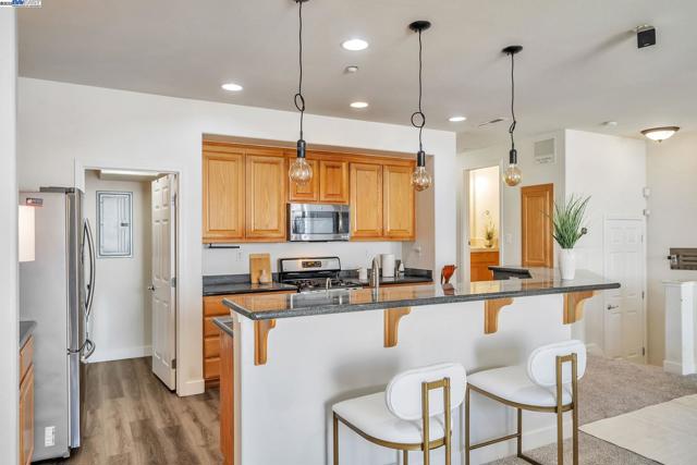 4222 Clarinbridge Cir, Dublin CA: https://media.crmls.org/mediaz/5c81744e-9b95-47da-a74d-c2d8567c8090.jpg