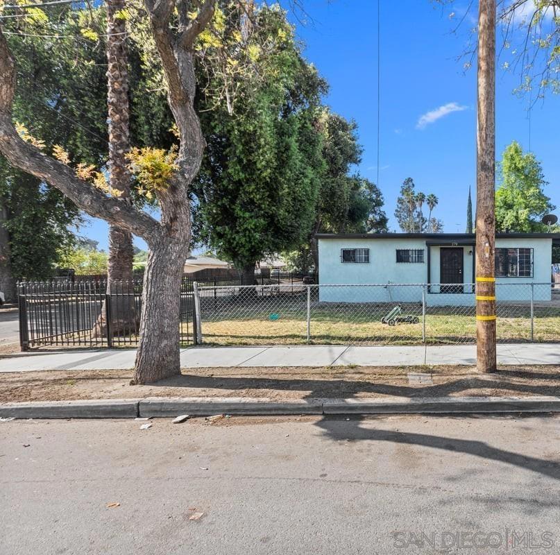 MLS #250025505SD img 8