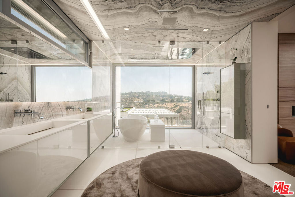 MLS #25575239 img 23