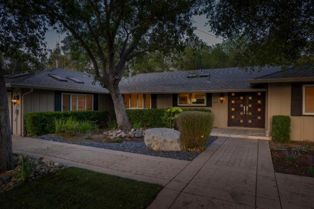 13010 Glen Brae Drive, Saratoga CA: https://media.crmls.org/mediaz/5c8383be-1a2b-40a6-9809-bcffc36e6137.jpg