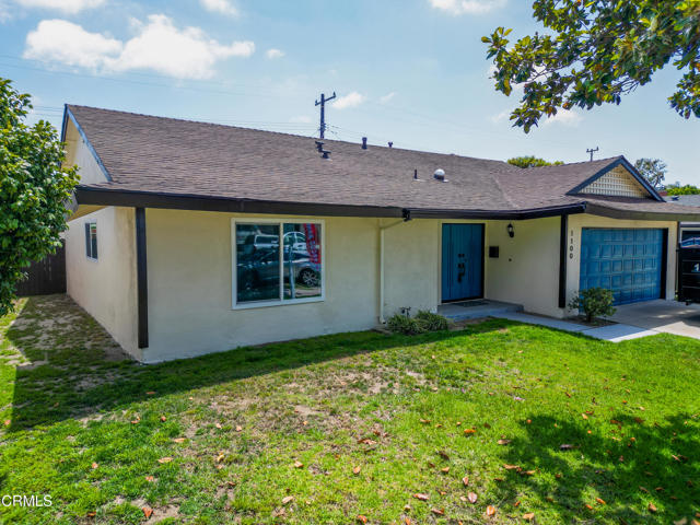 1100 Dahlia Street, Oxnard CA: https://media.crmls.org/mediaz/5c83870e-1009-4c98-9b14-d11420c8bbf9.jpg