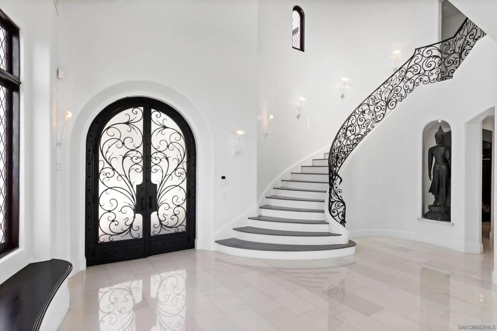 MLS #250041523SD image #14