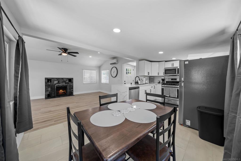 MLS #250045660SD image #15