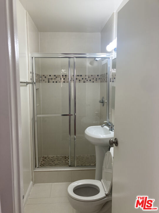https://media.crmls.org/mediaz/5c84d2e1-433a-4905-b30d-8686b0e7ea13.jpg?preset=X-Large