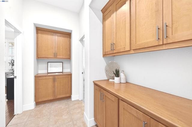 Image 20 of 45 For 5564 Stockton Loop