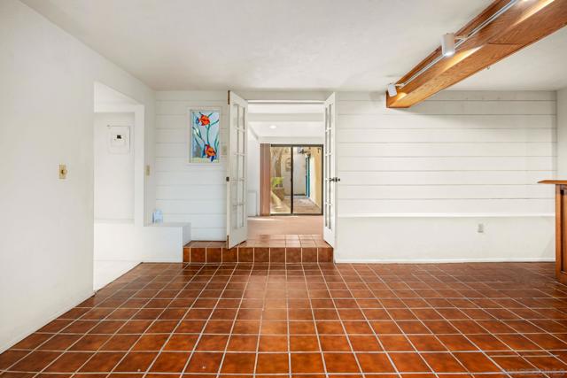 661 Union, Encinitas CA: https://media.crmls.org/mediaz/5c8590c5-cb8b-4a94-b4c4-caba3a3ee066.jpg