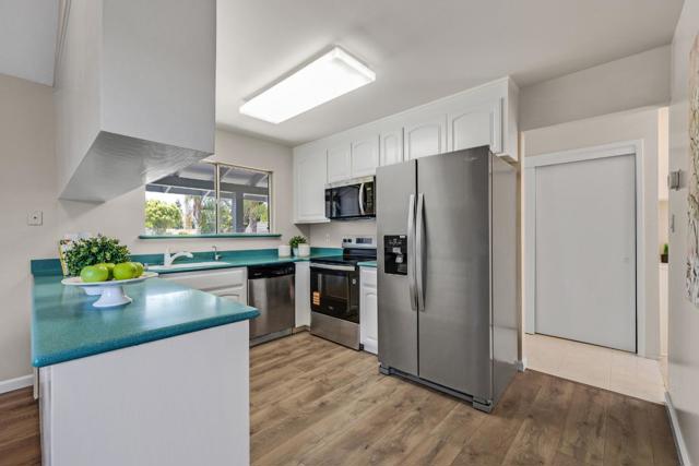 4919 Stafford Place, Newark CA: https://media.crmls.org/mediaz/5c86b5a2-3029-4e44-a98d-a4a939b29f2a.jpg