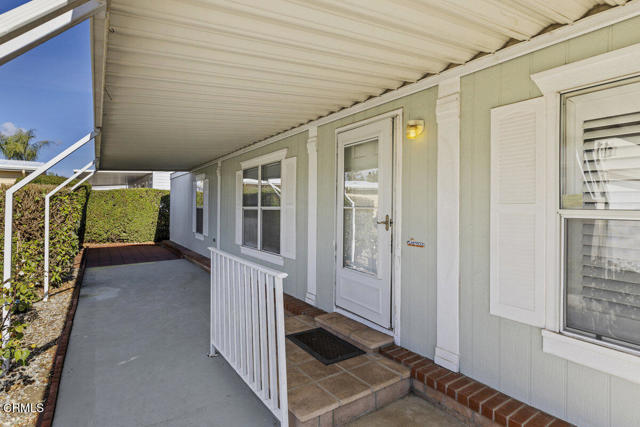 Detail Gallery Image 20 of 30 For 17 Chaucer Ln #17,  Ventura,  CA 93003 - 2 Beds | 2 Baths