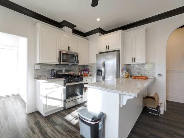 421 N 13th Street, San Jose CA: https://media.crmls.org/mediaz/5c88711a-5efc-46b0-bf4e-2c75eda89983.jpg
