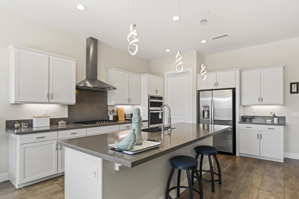 MLS #219138504PS image #10