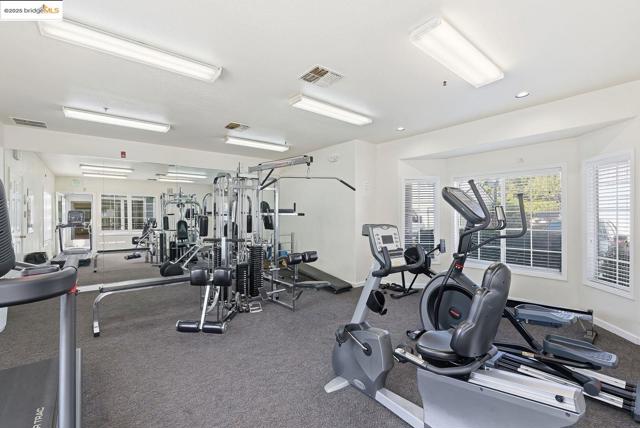 316 Dursey DR, Pinole CA: https://media.crmls.org/mediaz/5c8b21df-a995-4a9d-9500-d5b6233ccb1d.jpg