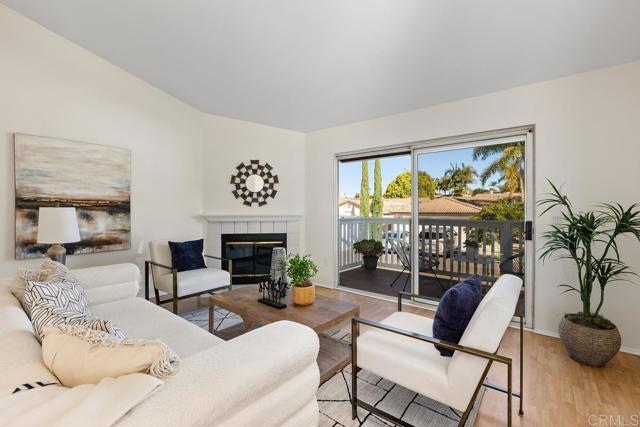 Detail Gallery Image 6 of 42 For 1330 Palomar Pl #7,  Vista,  CA 92084 - 3 Beds | 2 Baths