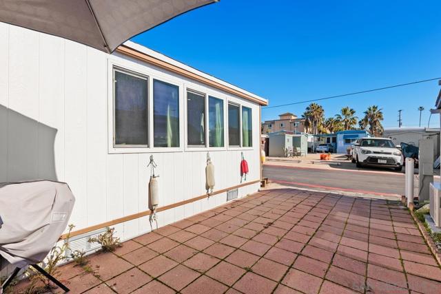 900 Cleveland St., Oceanside, California 92054, 1 Bedroom Bedrooms, ,1 BathroomBathrooms,Residential,For Sale,Cleveland St.,240027810SD