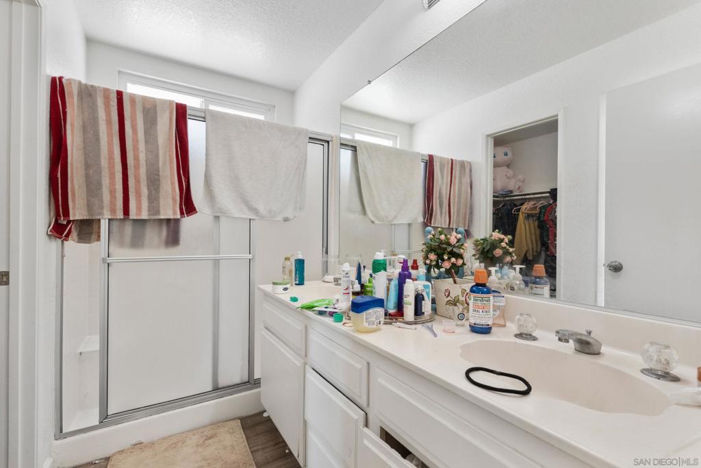 MLS #250024356SD img 37