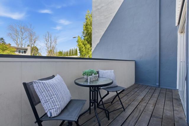 315 Carlos Avenue, Redwood City CA: https://media.crmls.org/mediaz/5c8e8de6-f07f-46b1-bb57-9a53eaf35103.jpg