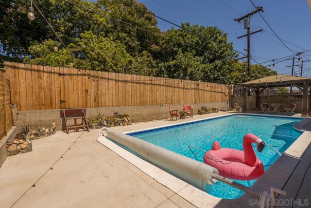 1187 Tangerine St, El Cajon CA: https://media.crmls.org/mediaz/5c8ed262-c92e-4c25-a326-35dc1c605fec.jpg