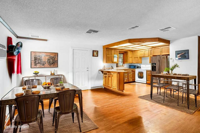 55540 Shannon Road, Landers CA: https://media.crmls.org/mediaz/5c8fd807-d54b-4429-ba9a-2b6fdff0bcc3.jpg