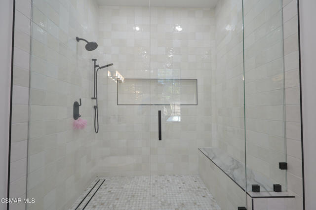 508 W Stafford Road, Thousand Oaks CA: https://media.crmls.org/mediaz/5c9016c5-3772-4dfa-bf5e-518c4e539d64.jpg
