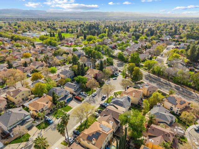 56 Lavender Court, Tracy CA: https://media.crmls.org/mediaz/5c905cfb-9997-4fcc-b700-ba4e80188a05.jpg