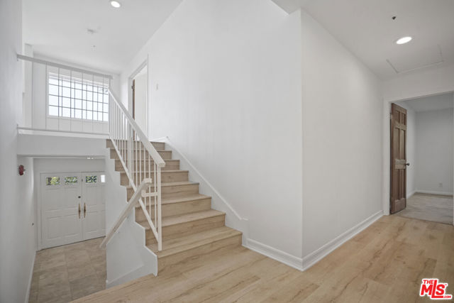 31763 Cottontail Lane, Malibu CA: https://media.crmls.org/mediaz/5c90ae04-1432-43d6-bfc4-c2f4588c102f.jpg