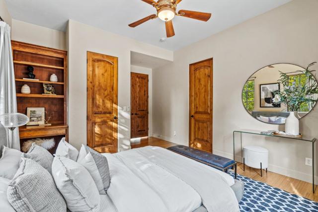11860 Francemont Drive, Los Altos Hills CA: https://media.crmls.org/mediaz/5c910094-d4ec-435b-bc54-8a99cd4e7a93.jpg