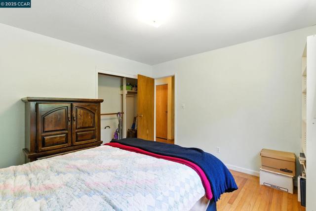 3363 Mcgraw Ln, Lafayette CA: https://media.crmls.org/mediaz/5c9153cd-c84a-44b2-bb1b-308770ac54dc.jpg
