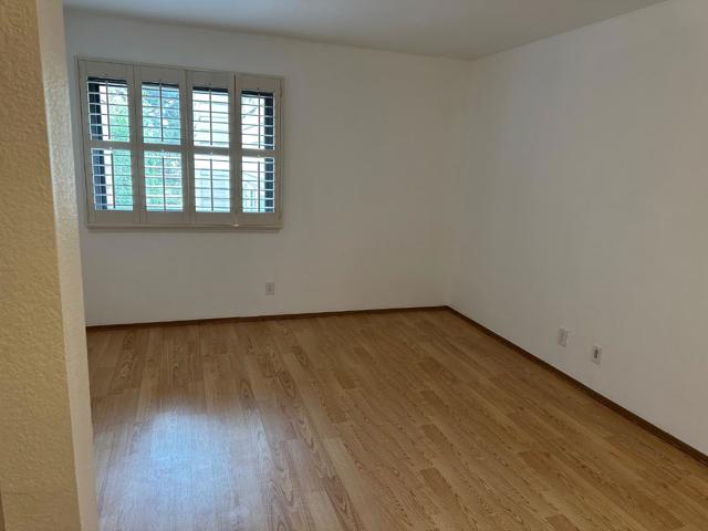 808 Red Leaf Court, San Francisco CA: https://media.crmls.org/mediaz/5c919e03-969c-4ee8-bc33-5cd0eaa8bb09.jpg