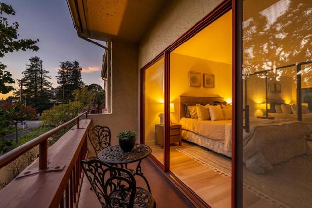 10 9th Avenue, San Mateo CA: https://media.crmls.org/mediaz/5c933bd8-4714-408f-9636-07176bedb832.jpg