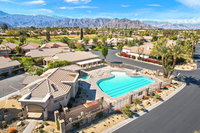 80055 Jasper Park Avenue, Indio CA: https://media.crmls.org/mediaz/5c934df2-db6a-4fbb-87d4-5b22704ce77b.jpg