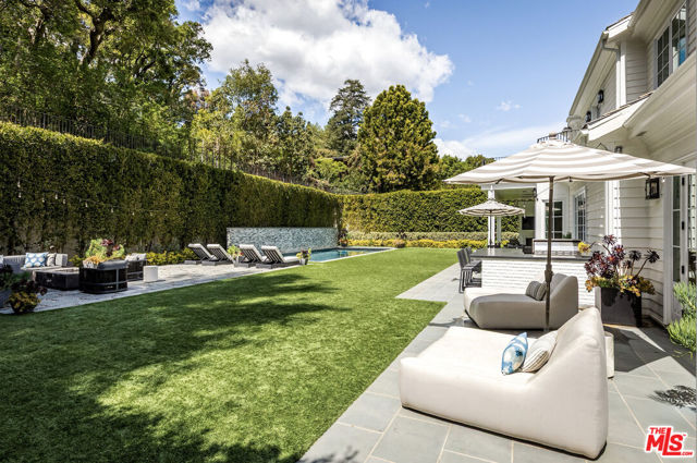 1943 Mandeville Canyon Road, Los Angeles CA: https://media.crmls.org/mediaz/5c943687-4d67-4f73-8edf-7793351735e5.jpg
