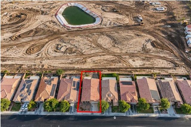 2667 Desert Breeze Way, Palm Springs, CA 92262