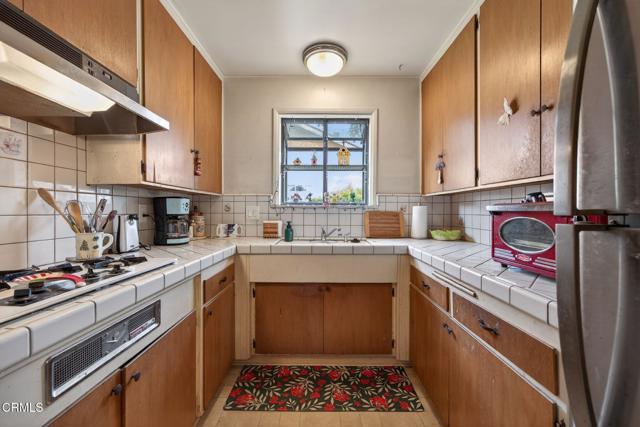 Detail Gallery Image 5 of 13 For 3638 S B St, Oxnard,  CA 93033 - 4 Beds | 2 Baths