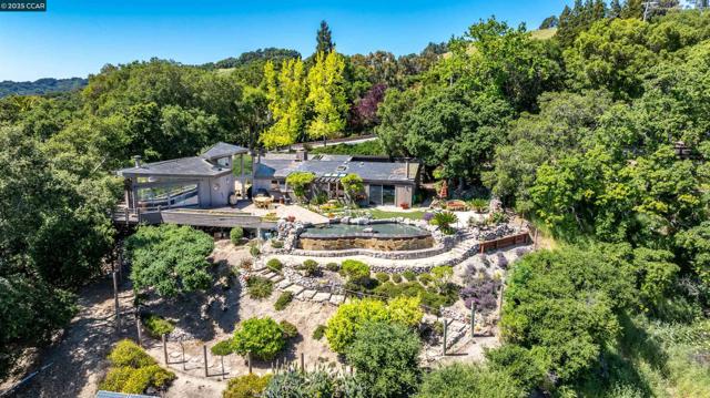 1176 Brown Ave, Lafayette CA: https://media.crmls.org/mediaz/5c95b626-fe33-452d-8f9d-42a8728942d1.jpg