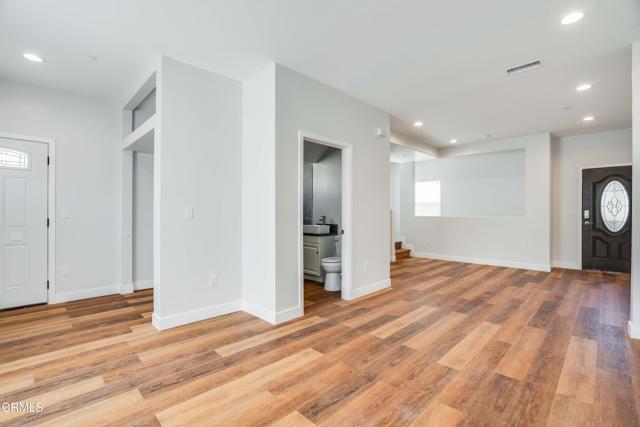300 E Alhambra Road, Alhambra CA: https://media.crmls.org/mediaz/5c963167-94fd-4ece-a316-6ed8baf10c58.jpg