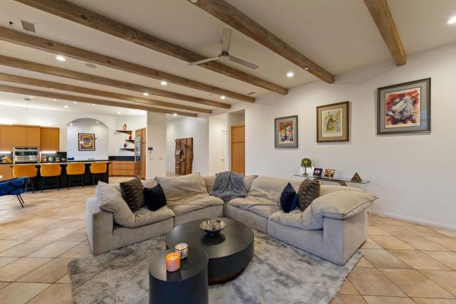 30330 Via Maria Elena, Bonsall CA: https://media.crmls.org/mediaz/5c96873c-354b-446c-8f1a-aa2a9f78fc97.jpg