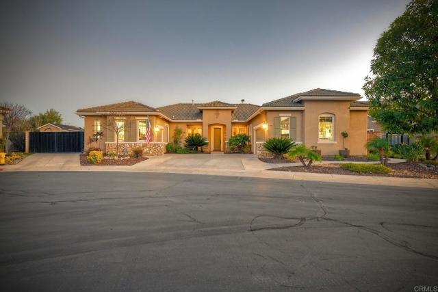 2682 Dundee Glen, Escondido CA: https://media.crmls.org/mediaz/5c9690ec-4f44-488b-a2d5-d5718e0e7716.jpg