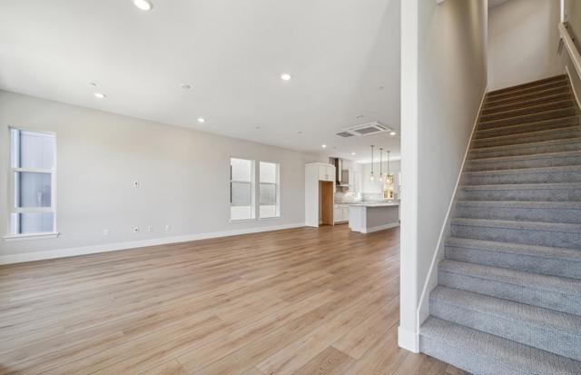 2512 Sage Street, San Mateo CA: https://media.crmls.org/mediaz/5c970d12-937f-450f-8d25-7d6cc9adcfcd.jpg