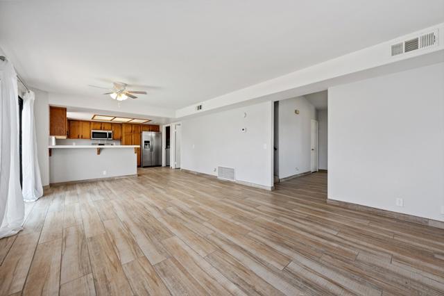 81064 Jessica Way, Indio CA: https://media.crmls.org/mediaz/5c974728-61dd-4e32-83a4-af8c80f2edb1.jpg