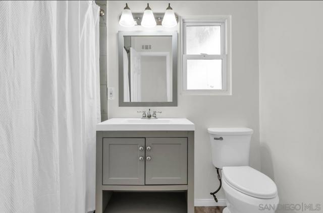 2801 Whitney Street, San Diego CA: https://media.crmls.org/mediaz/5c974c2e-6599-45d1-825b-330d88bbca2d.jpg