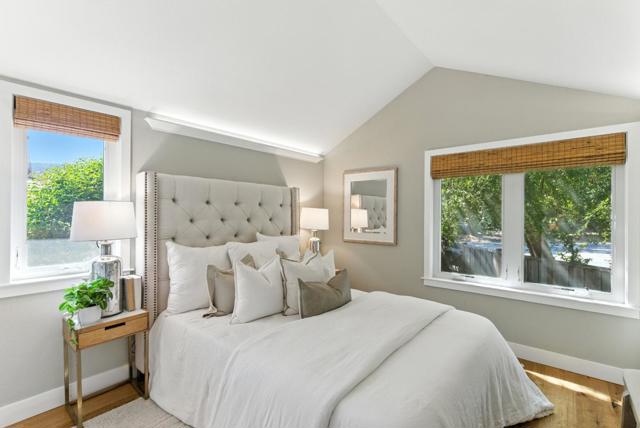 810 Glencrag Way, Woodside CA: https://media.crmls.org/mediaz/5c976b31-fd84-4a47-a07e-fb8db29a6fe1.jpg